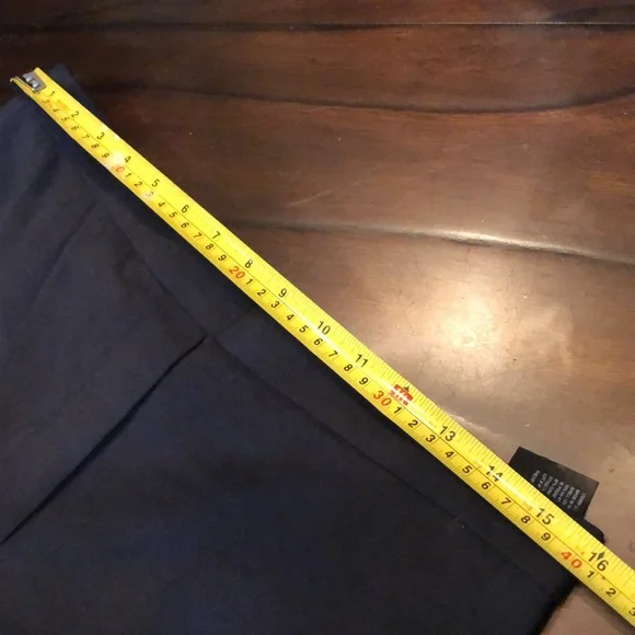 Theory Linen blend pull-on, front pockets, elastic back/waist, faux fly pants - Picture 6 of 8